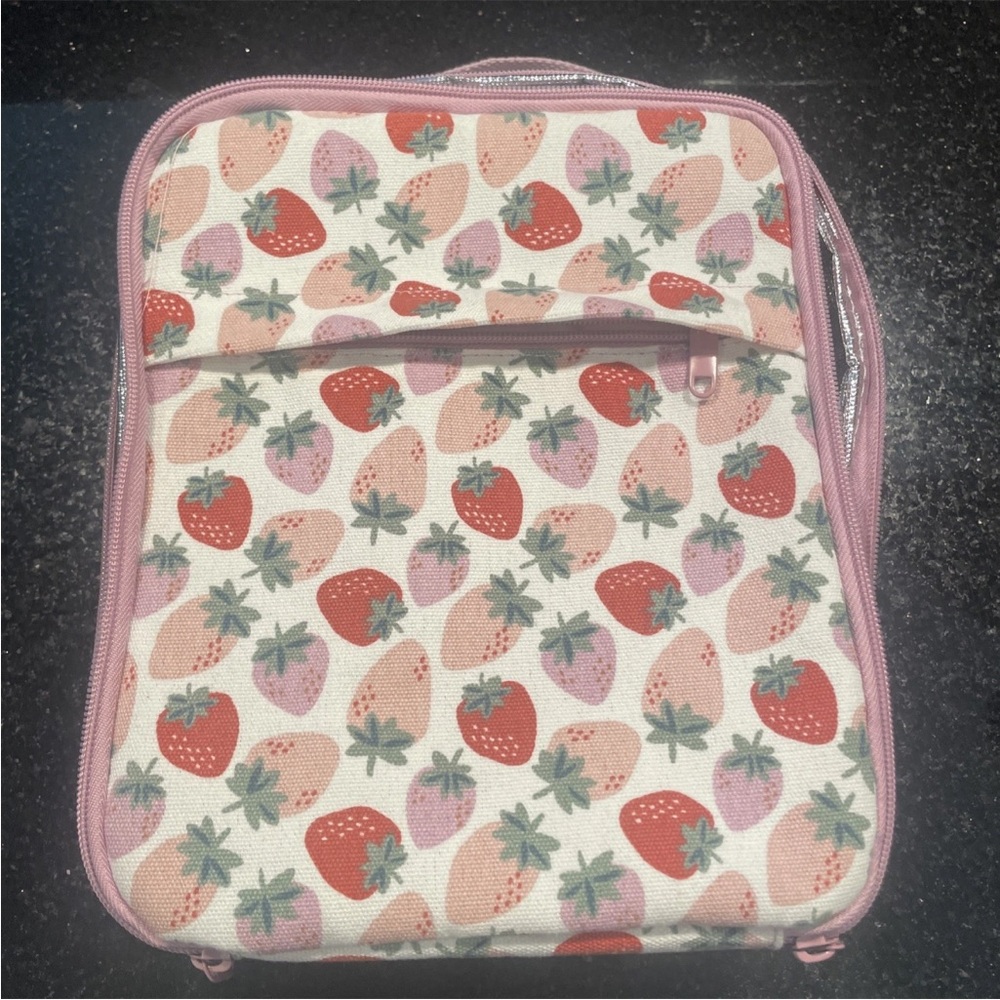 Strawberry Print Insulated Lunch Bag